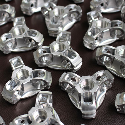 Il CNC girato ha macinato 6061 parte di alluminio, componenti lavorate di alluminio meccaniche