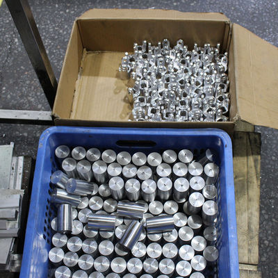 Opzioni materiali di alluminio di giro di macinazione lavoranti su misura 6061-T6 delle parti di CNC ampie