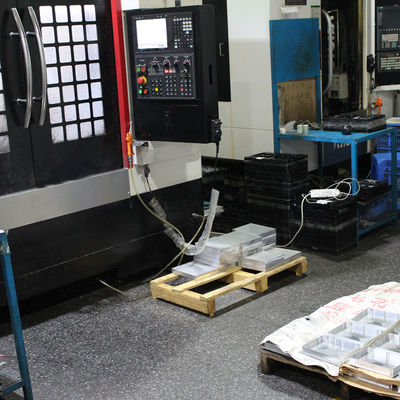 Modello rapido materiale di alluminio di macinazione d'anodizzazione di spillatura delle parti di metallo di CNC