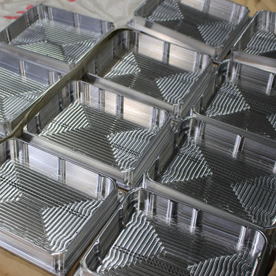 l'alluminio di macinazione di CNC di tolleranza di 0.01mm si separa sabbiando la finitura di superficie d'anodizzazione della natura