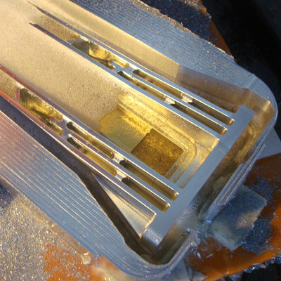 Il prototipo di alta precisione i pezzi meccanici, CNC ha lavorato la tolleranza a macchina delle componenti 0.01mm