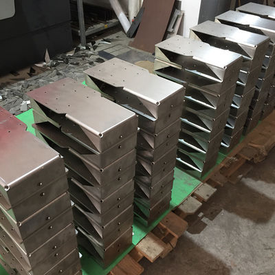 OEM di tolleranza delle componenti 0.1mm di montaggio della lamiera sottile di alta precisione
