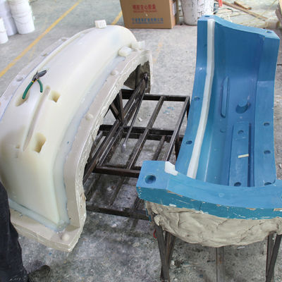 Stampaggio ad iniezione di reazione grandi parti di plastica rapide e prototipi economici dello strumento a produzione